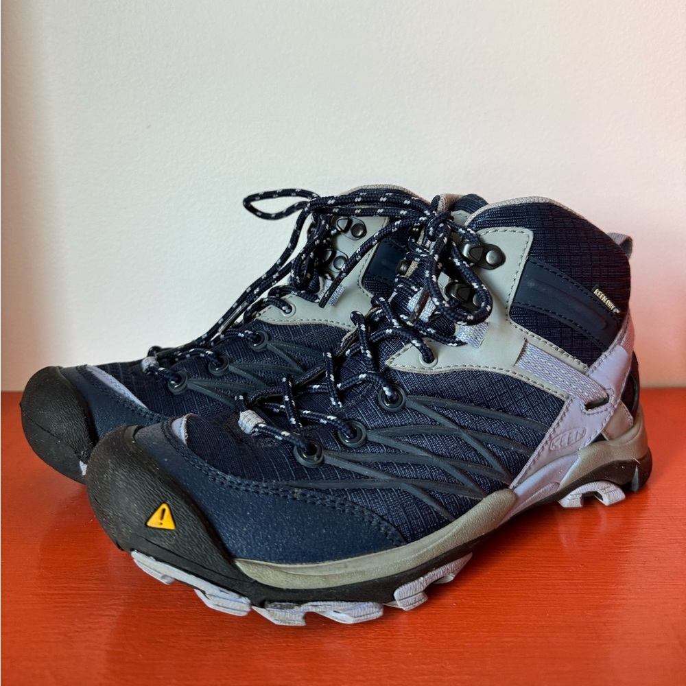 KEEN Hiking Boots, navy blue/gray/black, size 5.5